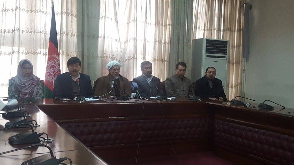 برخى وکلا خواستار اجرای پروژه “توتاپ” از طریق ولایات مرکزی شدند