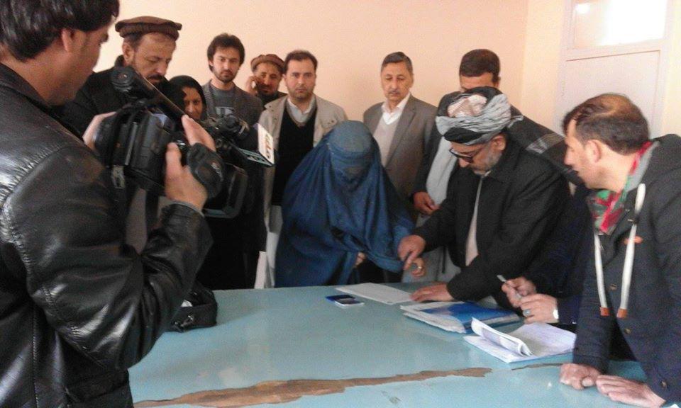 Relatives of Kunduz war victims receive cash assistance