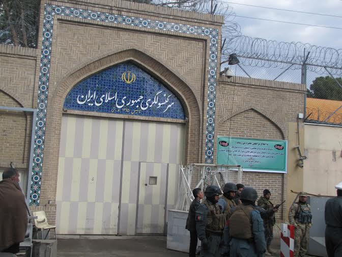 توقف خدمات قونسلى ایران درهرات، متقاضيان ويزه را با مشکل مواجه کرده است