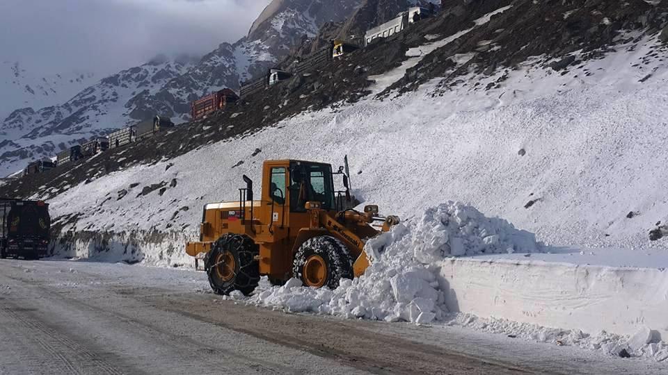 Nowruz: 60pc decline in vehicles passing via Salang Tunnel