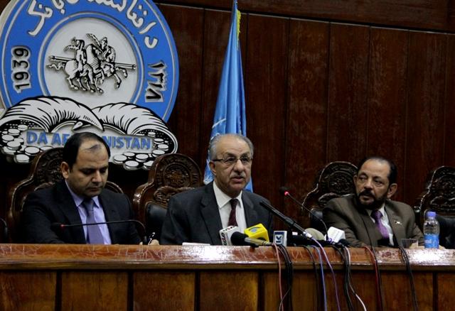 “سیاست پولى بانک علت کاهش ارزش پول افغانى نيست”