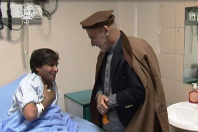 Kabul attack: Ghani visits hospital to inquire after the injured