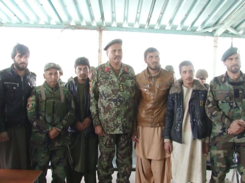 ١٤ فرد ملکی از چنگ طالبان آزاد گرديدند