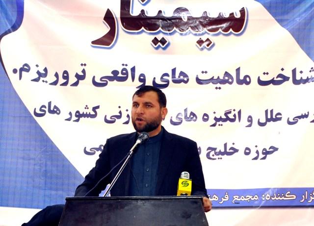 “مداخلات بيرونى و فساد ادارى عوامل بى امنيتى است”