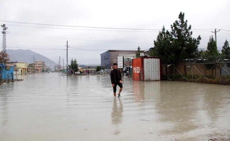 Man with money in bag detained at Kabul airport