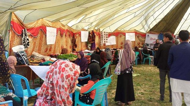 “نمايشگاه ها در راستاى تقويت اقتصاد زنان موثر است”