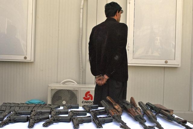 Assault rifles, pistols seized from Kabul-bound car, MoI claims