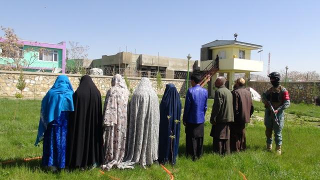 Kidnap gang busted, 2 cops arrested in Ghazni