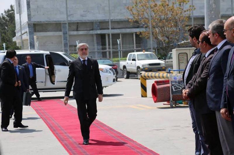 Abdullah leaves for Istanbul to attend 13th OIC Summit