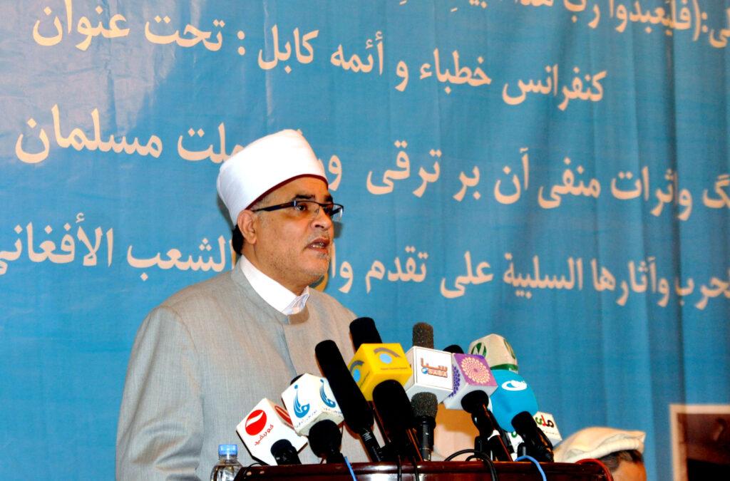 “جنگ مخالفان مسلح علیه دولت افغانستان غیراسلامی مى باشد”