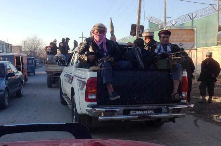 Kunduz residents fret over presence of illegal gunmen