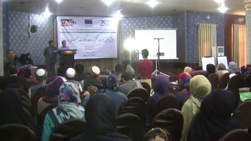 د ظرفيت جوړونې بېلابېلو برخو کې ۱۰۰۰ مېرمنې روزل شوې دي