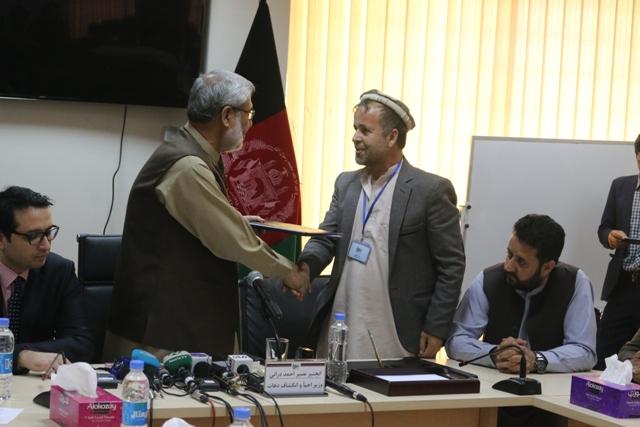 صدها هزار تن از مزاياى ٧٧ پروژۀ عام المنفعه مستفيد ميشوند