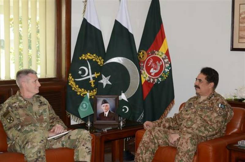 Gen Raheel, Gen Nicholson talk on Afghan security