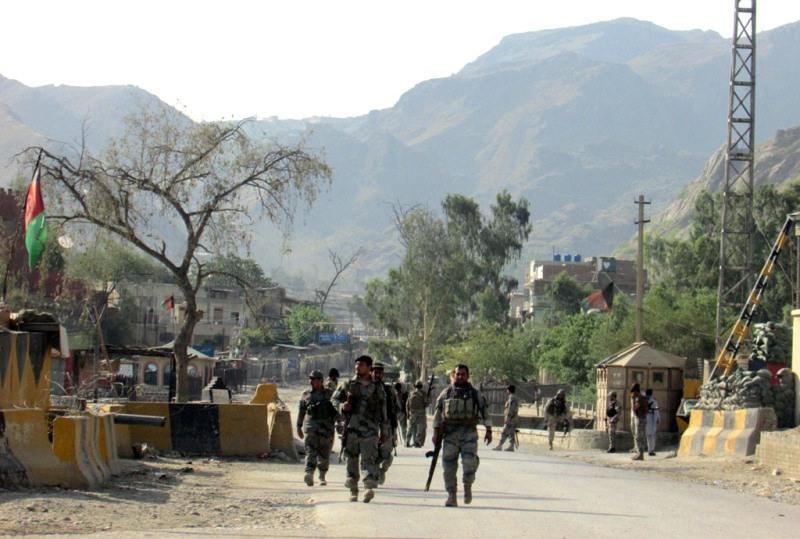 Afghan, Pakistani forces resume Torkham border fire