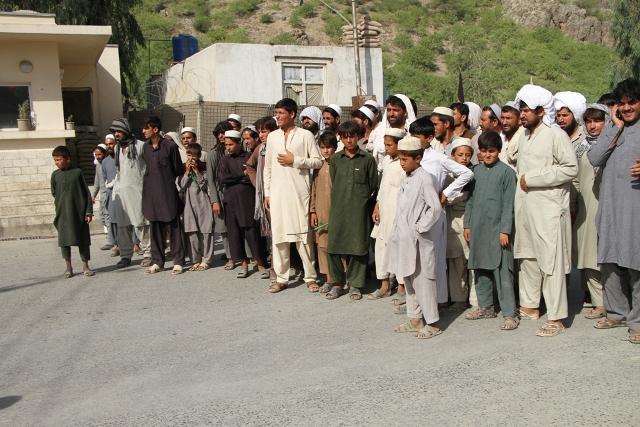 Pakistan deports 234 Afghan nationals despite having legal documents