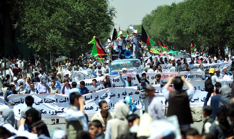 Thousands rally in Kabul for TUTAP route change