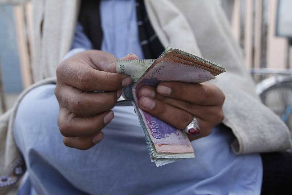 Pakistani currency banned in Kandahar’s Spin Boldak town