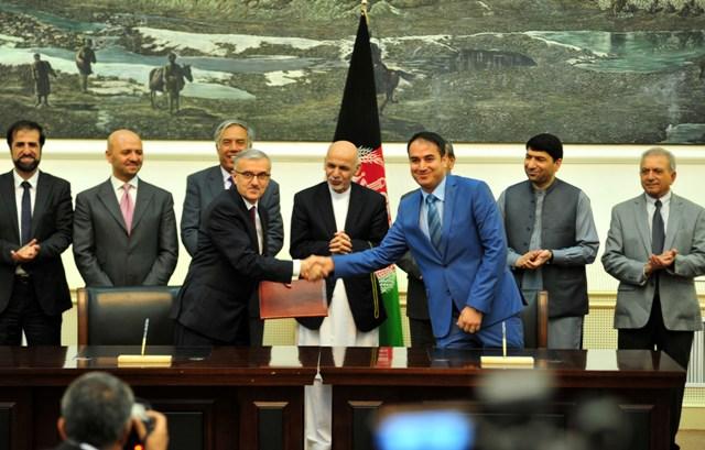 Kabul municipality signs mega contracts with Arab firm