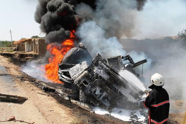 2 burn to death after car-tanker collision in Sar-i-Pul