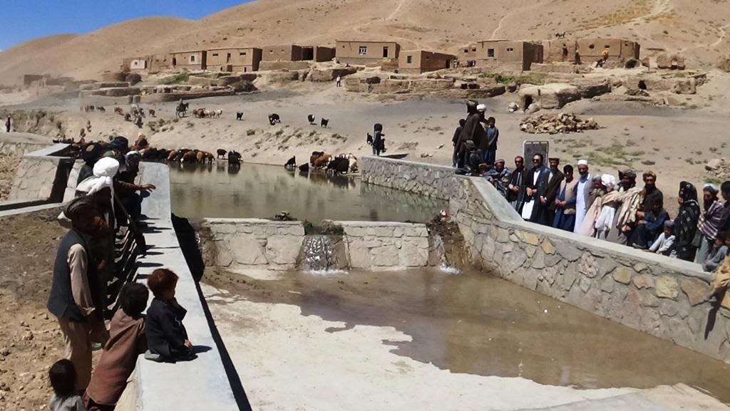 کار بازسازی يک کانال در نيمروز آغاز گرديد