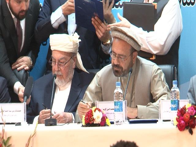 Afghans hope for lasting peace after govt-HIA deal
