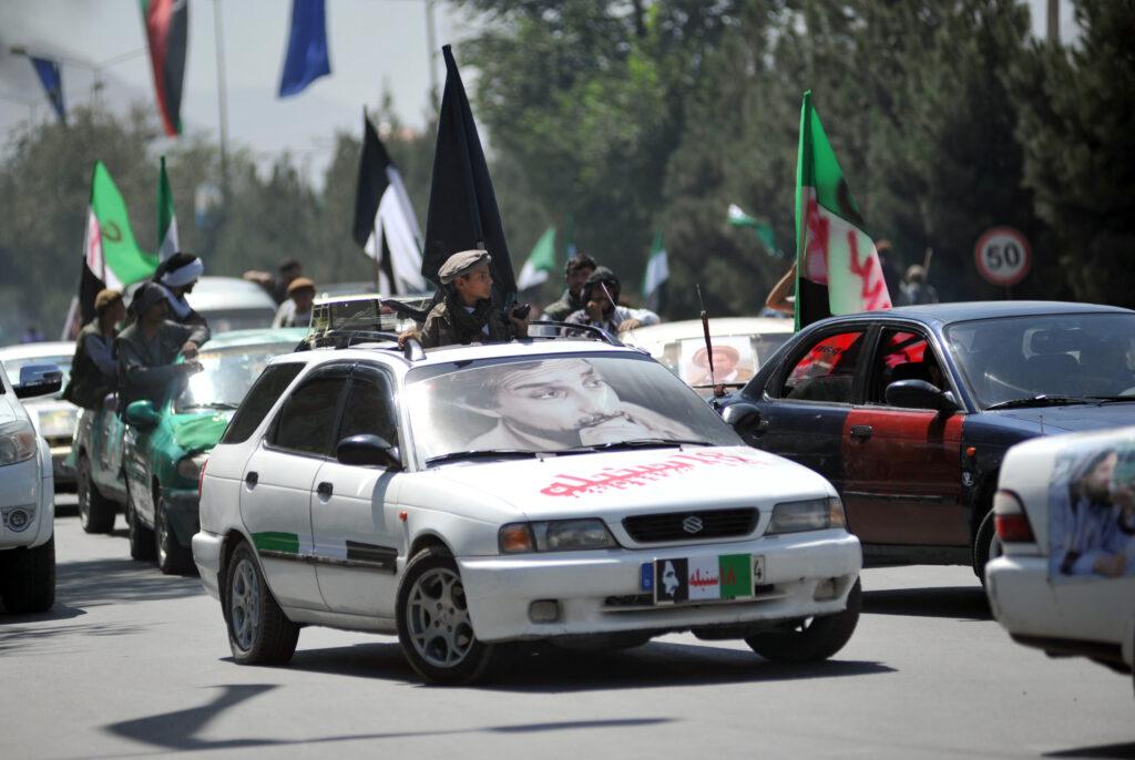 هواداران احمدشاه مسعود در شهر کابل ترس و وحشت ايجاد نمودند