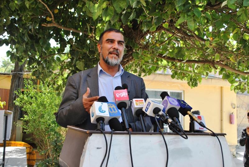“اکثر خبرنگاران و کارمندان رسانه یی افغانستان خودسانسوری می کنند”
