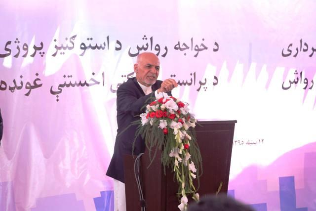 رئیس جمهور: تنها در دوبی و پاکستان ۲۸ میلیارد دالر سرمایه افغانها در گردش است