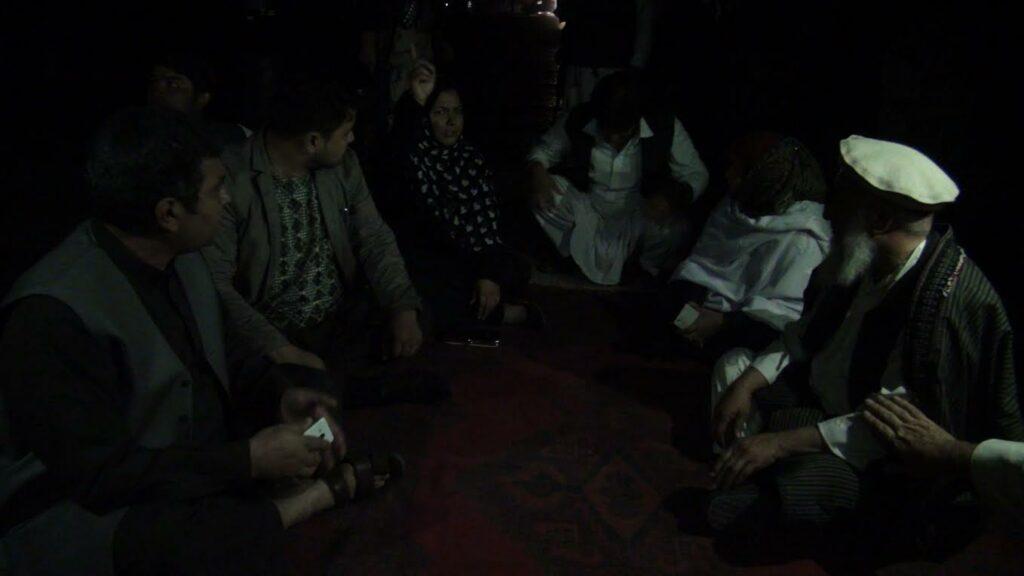 د کندوز د ولايتي شورا ځينو غړو تحصن وکړ