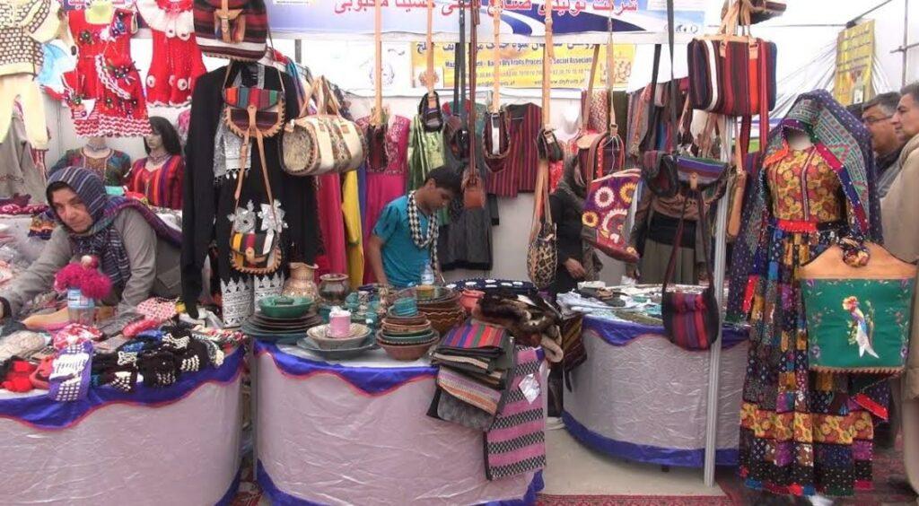 د کورنيو توليداتو د خرڅلاو لپاره د پام وړ تبليغات نه کېږي