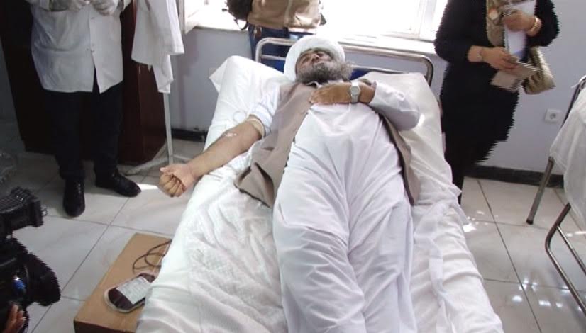 د بلخ ولايت ديني عالمانو ملي امنيتي ځواکونو ته وينه ورکړه