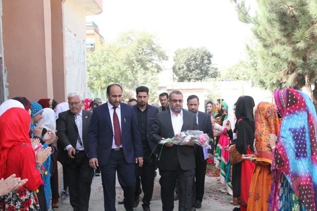 وزارت معارف: وضعيت مادى ومعنوى معلمين را بهبود مى بخشيم