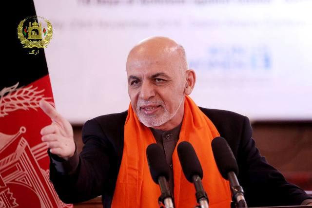 اشرف غنى: فرهنگ زن ستيزى را در ادارات از بين مى برم