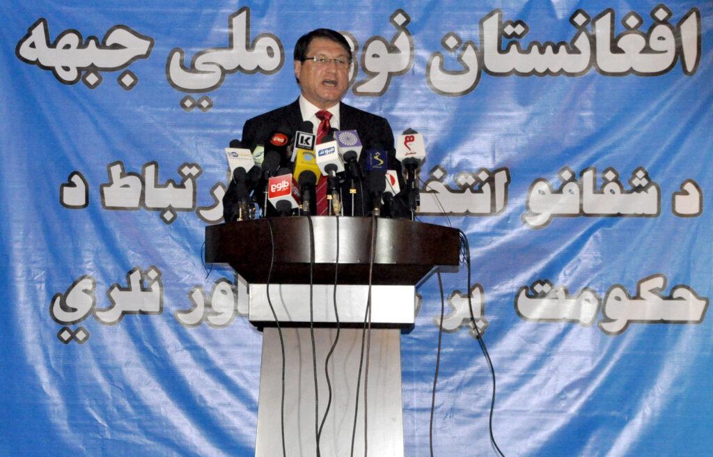 کار کميته گزينش اعضاى کميسيون هاى انتخاباتى شفاف نيست
