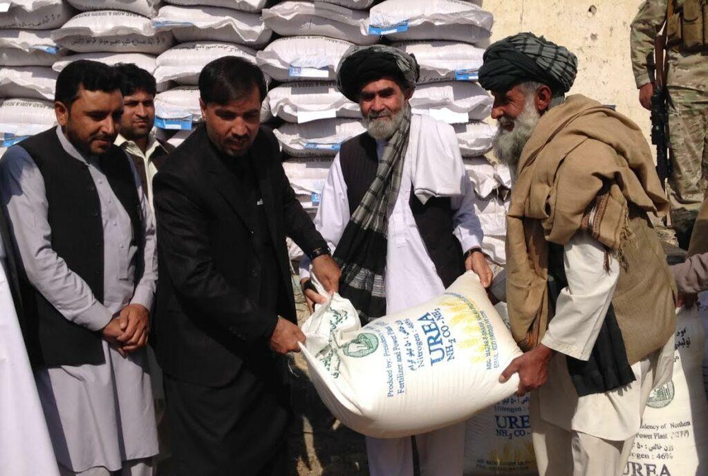 Khost farmers receive improved seed, fertilizer