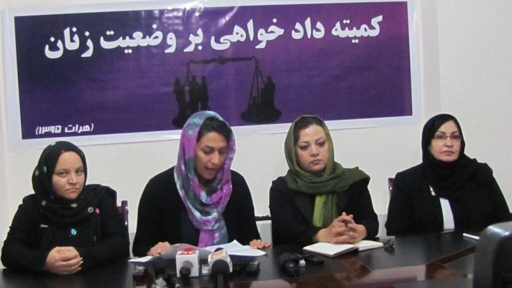 فعالان حقوق زنان نسبت به” کاهش” زنان در پست های مهم در هرات ابراز نگرانی کردند