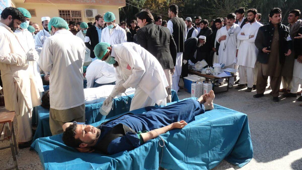 400 Nangarhar varsity students donate 75,000cc blood