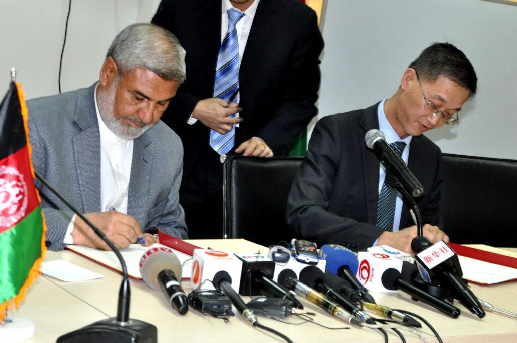 هزاران خانواده از کمکهاى غيرعاجل بشرى چين مستفيد مى شوند