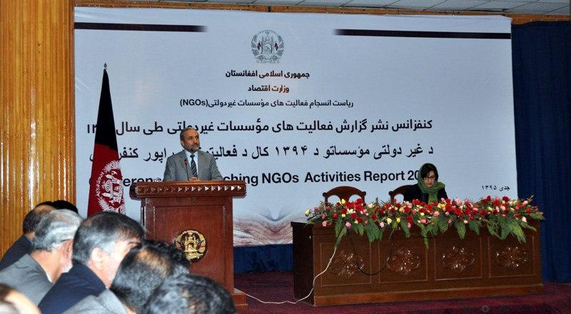 “موسسات غیردولتی در سال گذشته، ٨٢٠ ميليون دالر را در ٢٥٩٨ پروژه مصرف کرده اند”