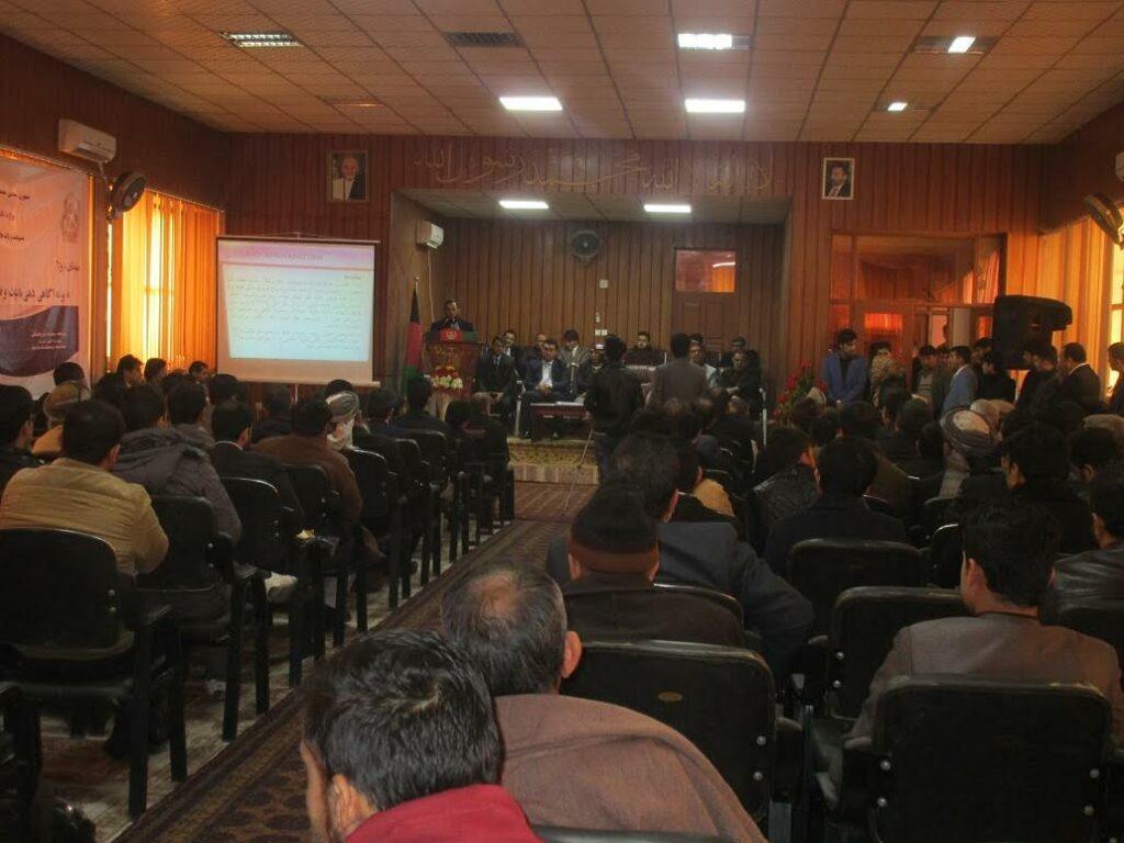 په بلخ  کې ځينې خلک او ادارې د مالياتو له ورکړې تېښته کوي