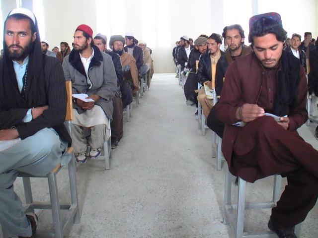 پکتيکا کې د سلګونو اجيرو ښوونکو پرځاى رسمي ښوونکي  ګومارل کيږي