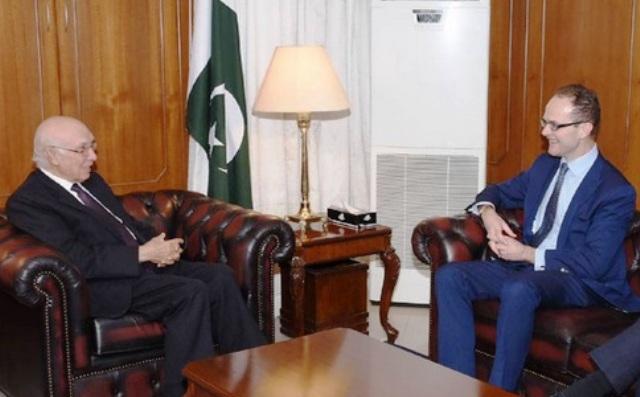 Pakistan, UK discuss peace, security in Afghanistan