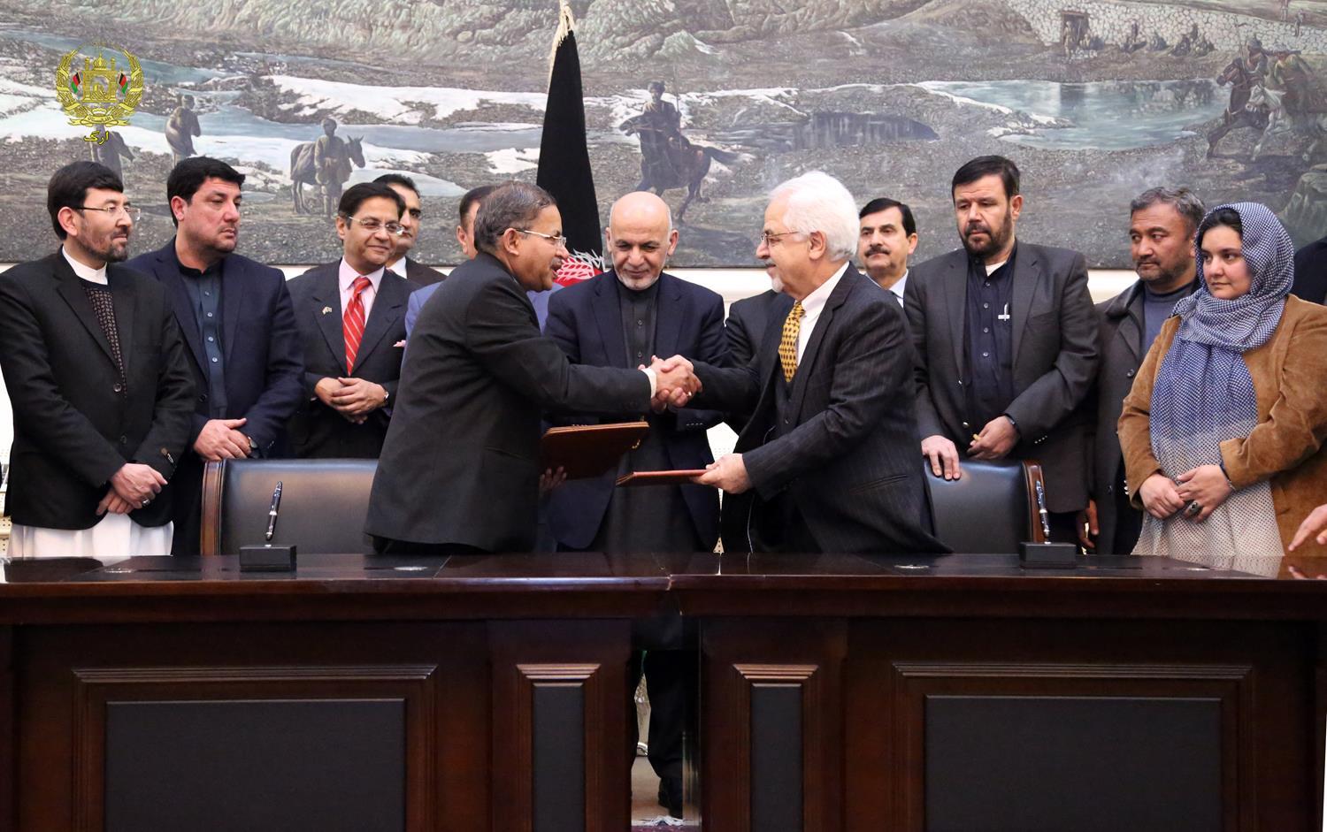 اشرف غنی، قرار داد انرژی برق از غزنی الی کندهار، کابل