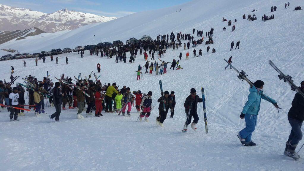 4 Afghans to take part in Pakistan skiing event
