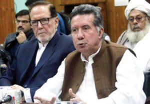 Afghan refugees contributing to Pak economy: Khattak