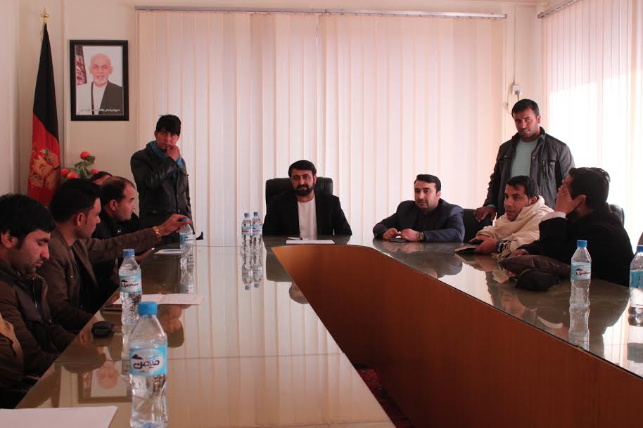 د هلمند خبريالان : يو شمېر امنيتي ارګانونو  ګواښلي يو