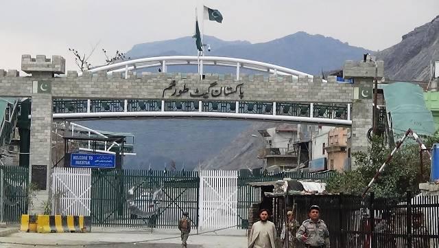 Passengers stranded as Pakistan closes Torkham gate