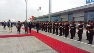 President arrives to warm welcome in Mazar-i-Sharif