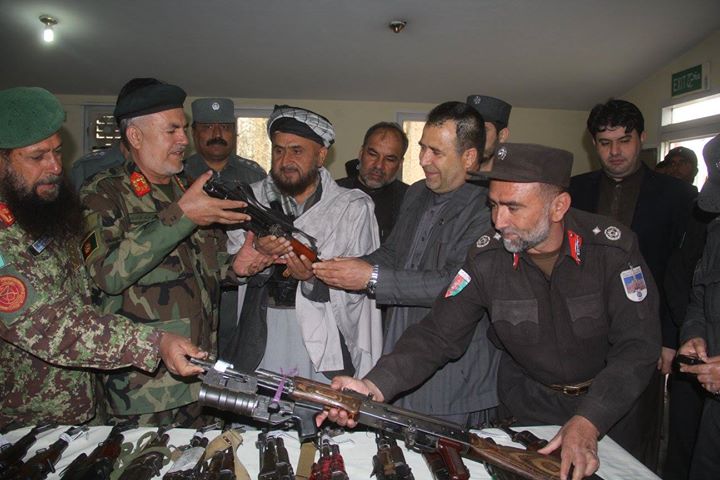 Nangarhar police submit 180 weapons to DIAG